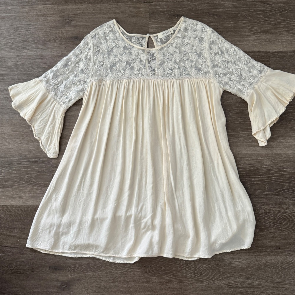 Umgee Tunic Top Womens Size Large Cream Floral Lace Bell Sleeve Boho Babydoll